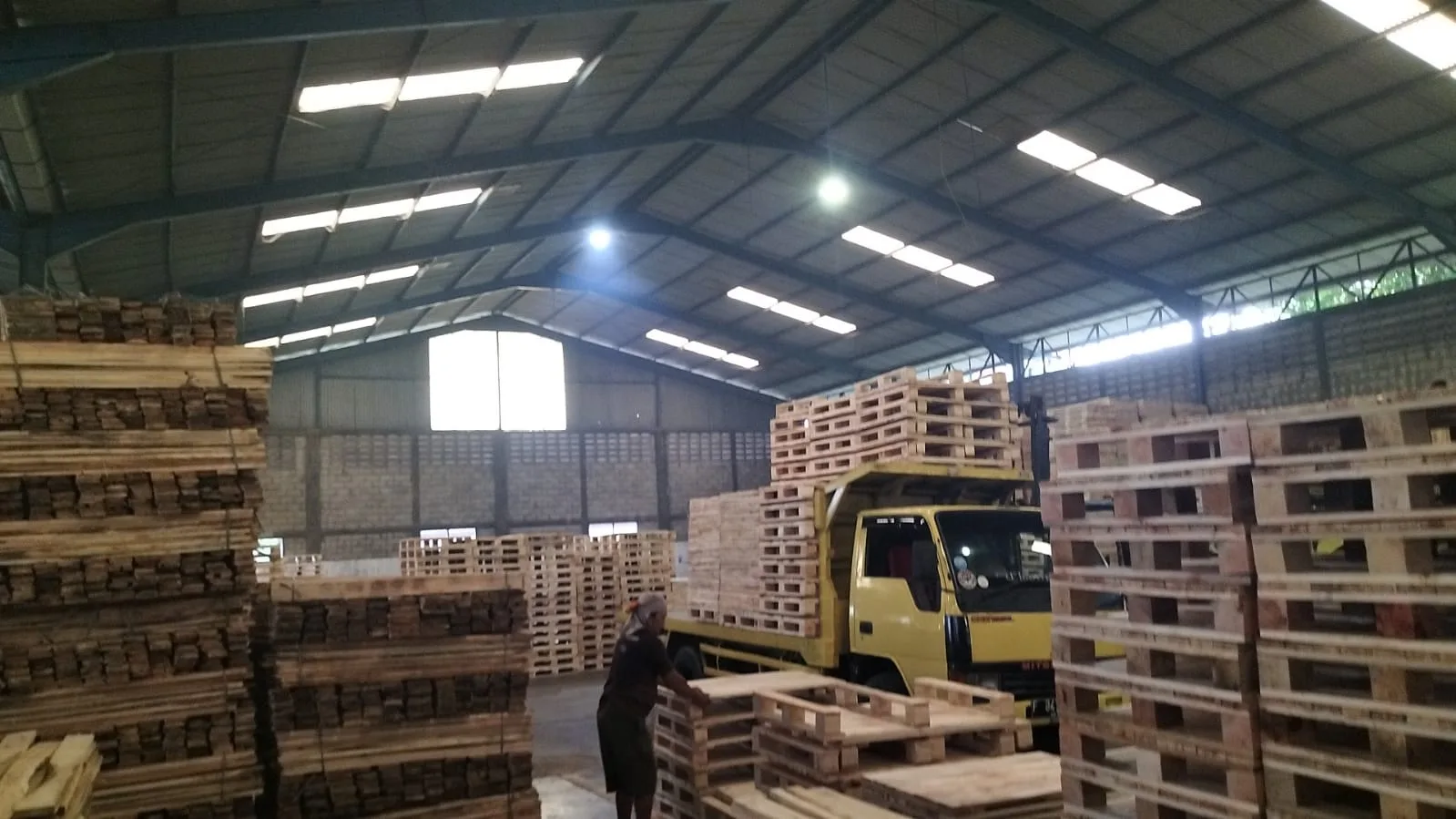 Produsen Pallet Kayu MD Palletindo Jakarta